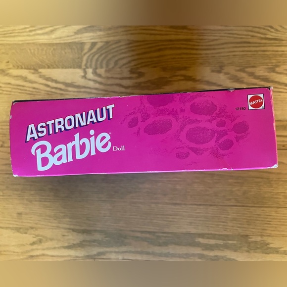 NIB - Astronaut Barbie - Career Collection - African American Doll - 1994 - Picture 8 of 16